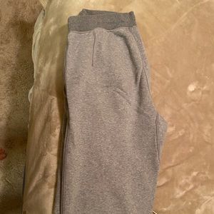 Lululemon pants